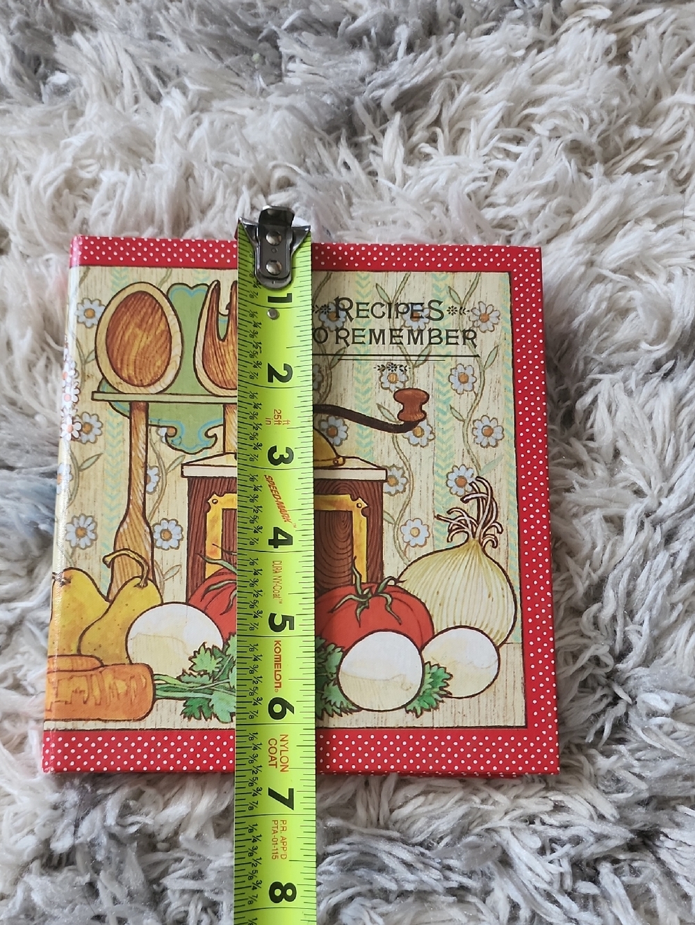 VINTAGE HALLMARK RECIPE BOOK - Picture 15 of 16